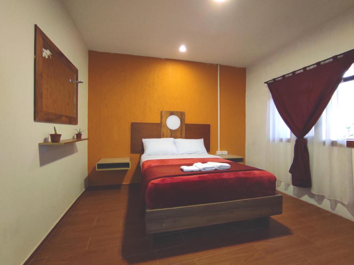 Hostal Nizza Cuenca Esterno foto